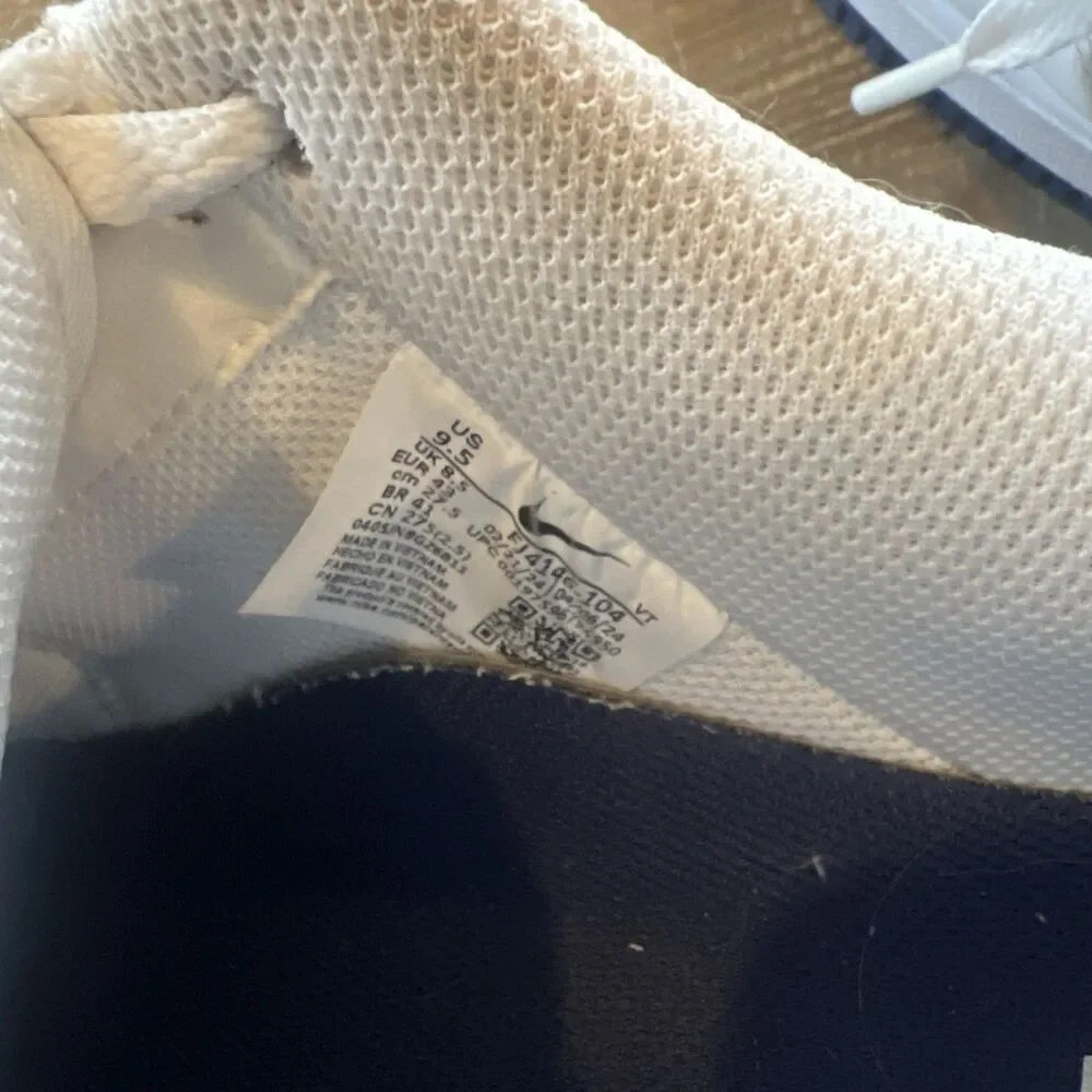 Nike product pair